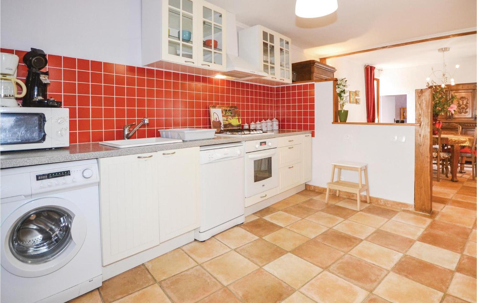 2 Bedroom Nice Apartment In Les Salles-Du-Gardon Soustelle ภายนอก รูปภาพ
