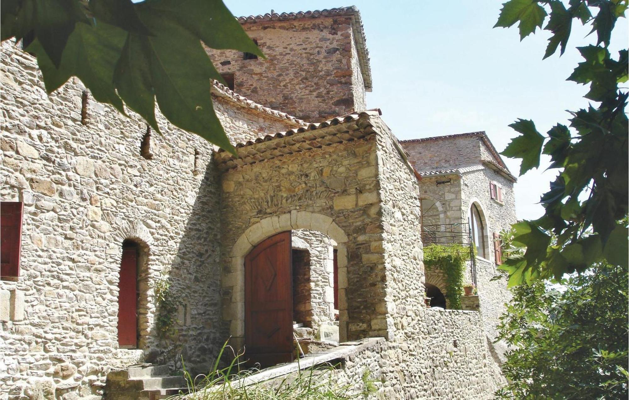2 Bedroom Nice Apartment In Les Salles-Du-Gardon Soustelle ภายนอก รูปภาพ