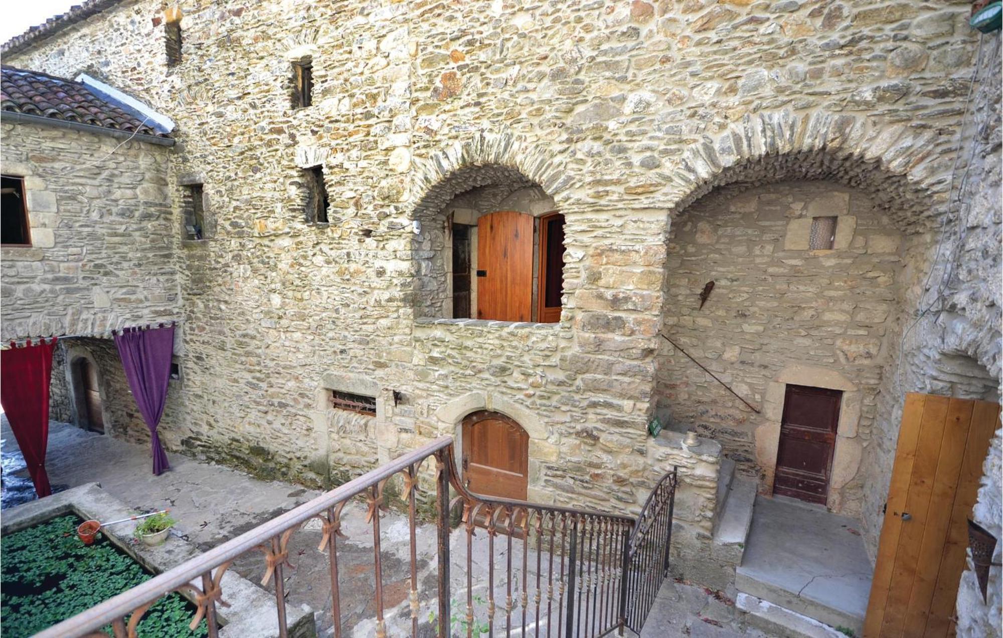2 Bedroom Nice Apartment In Les Salles-Du-Gardon Soustelle ภายนอก รูปภาพ