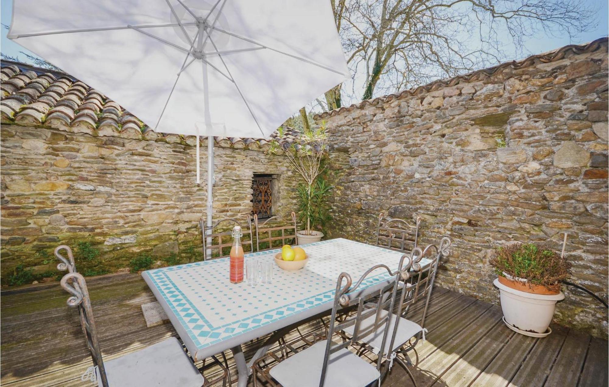 2 Bedroom Nice Apartment In Les Salles-Du-Gardon Soustelle ภายนอก รูปภาพ