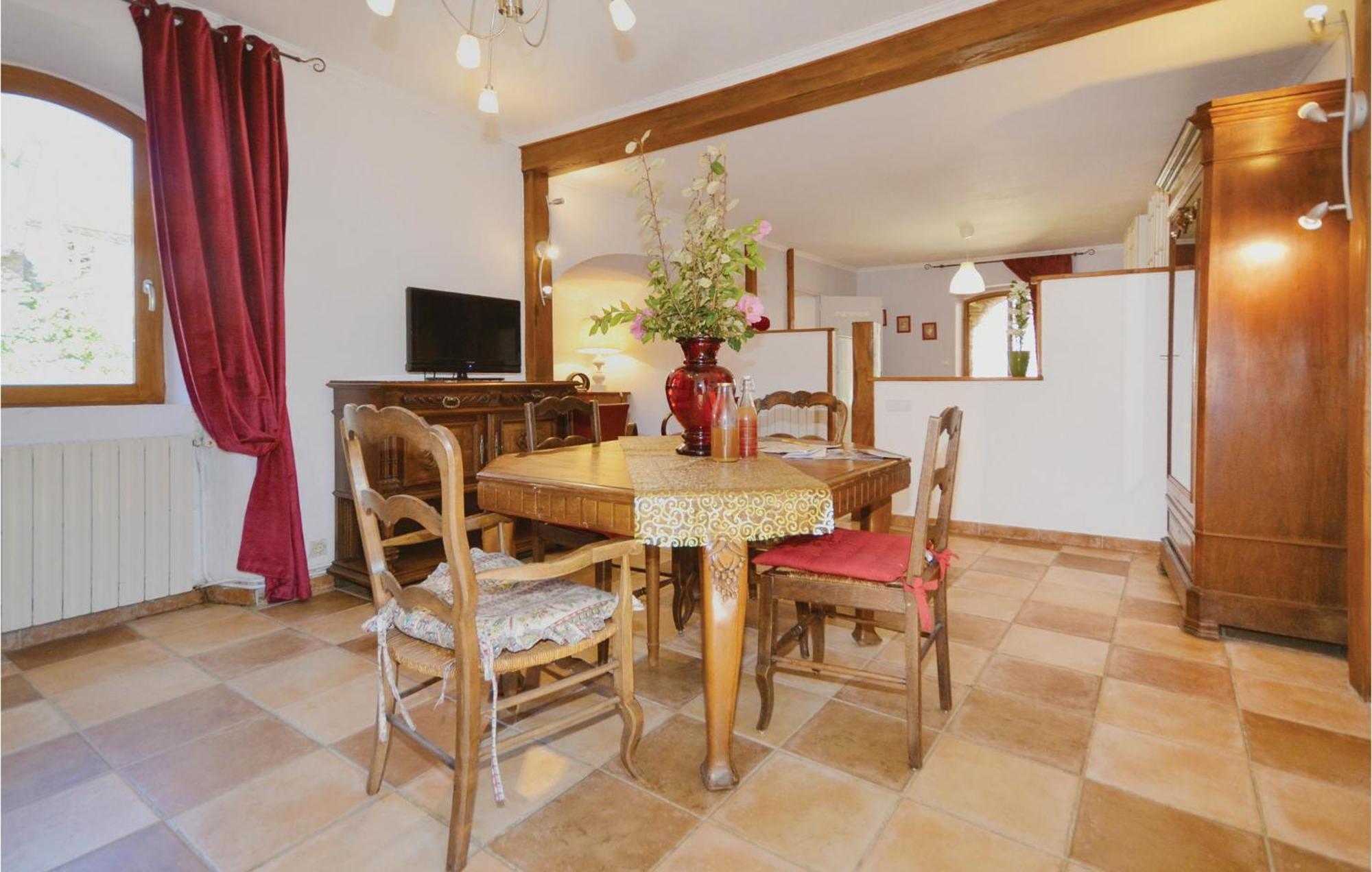 2 Bedroom Nice Apartment In Les Salles-Du-Gardon Soustelle ภายนอก รูปภาพ