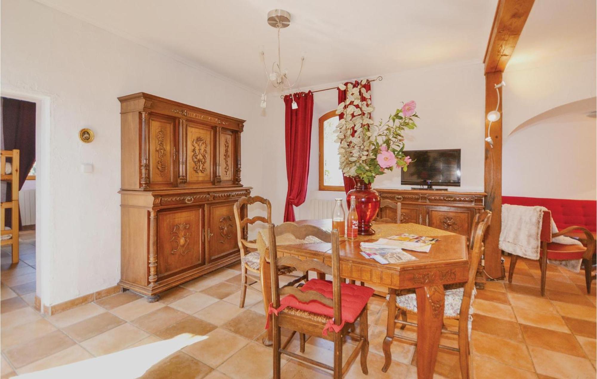 2 Bedroom Nice Apartment In Les Salles-Du-Gardon Soustelle ภายนอก รูปภาพ
